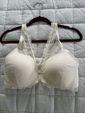 Spanx XL Undietectable Four Play Lace Wireless Bralette